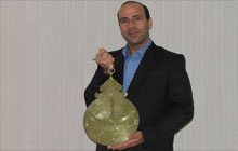 ایرج صفایی کارشناس رصدخانه دانشگاه کاشان اقدام به ساخت نوعی استرلاب منحصر به فرد با نام استرلاب زورقی نمود.