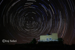 تصویربرداری از رد نور ستارگان پیرا-قطبی بر فراز ساختمان رسدخانه دانشگاه کاشان توسط ایرج صفایی